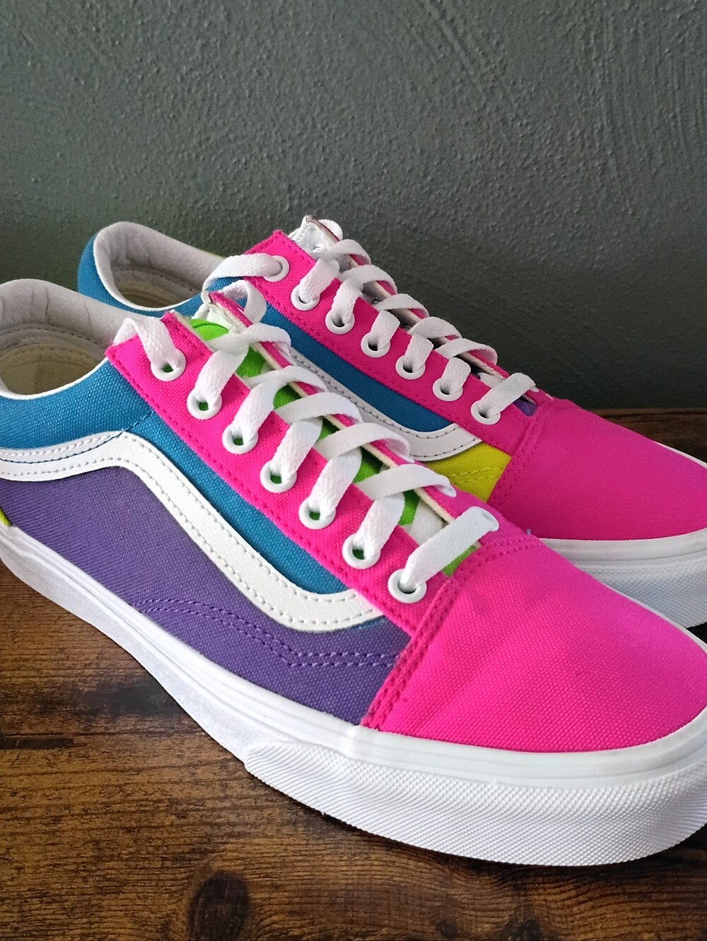 VANS Old Skool Colorblock Neon Sneakers Skate Shoes Men’s US 8.5 Women's US 10